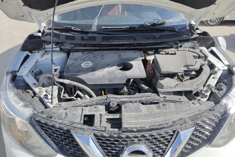 Used Nissan Qashqai 2017 2.0L CVT Smart Enjoyment Version China V Standard Engine Bay