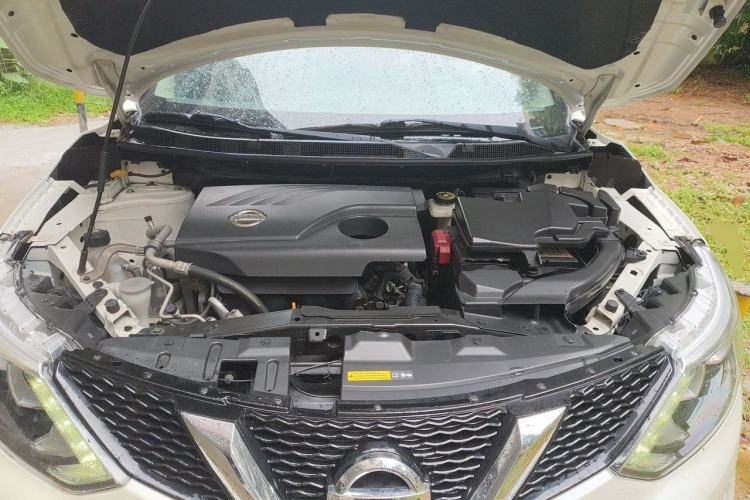Used Nissan Qashqai 2017 2.0L CVT Smart Enjoyment Version China V Standard Engine Bay