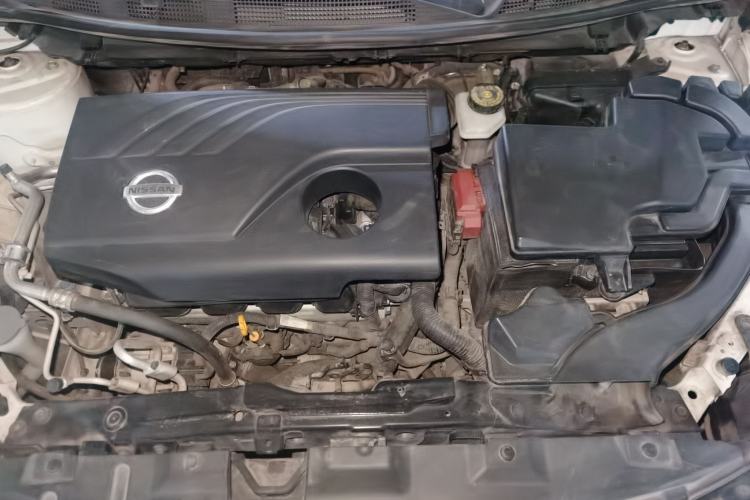 Used Nissan Qashqai 2017 2.0L CVT Luxury Edition China VI Standard Engine Bay