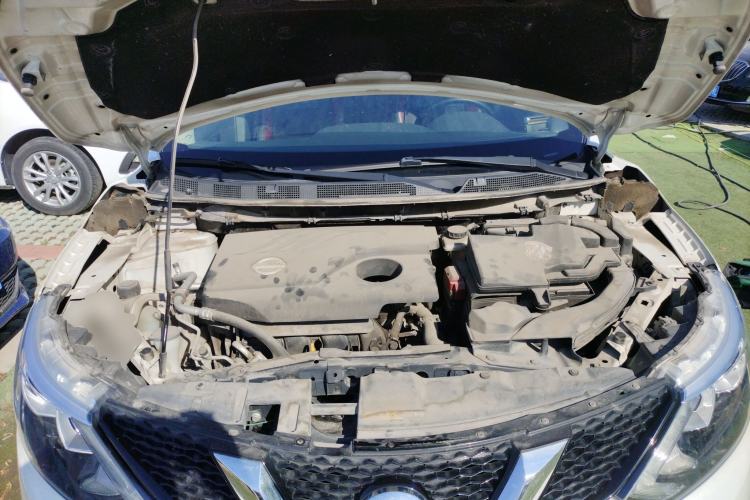 Used Nissan Qashqai 2017 2.0L CVT Smart Enjoyment Version China V Standard Engine Bay