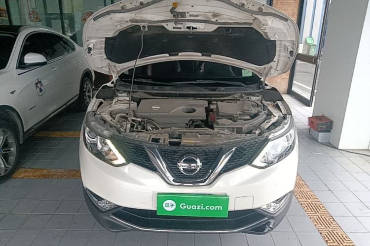 Used Nissan Qashqai 2017 2.0L CVT Smart Enjoyment Version China V Standard Engine Bay