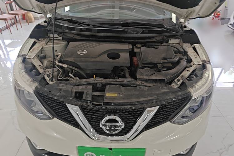 Used Nissan Qashqai 2017 2.0L CVT Smart Enjoyment Version China V Standard Engine Bay