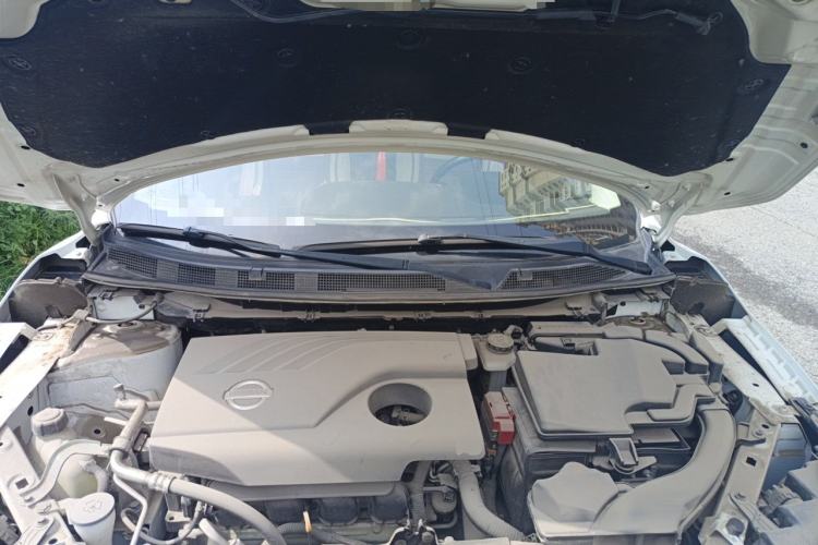 Used Nissan Qashqai 2017 2.0L CVT Smart Enjoyment Version China V Standard Engine Bay