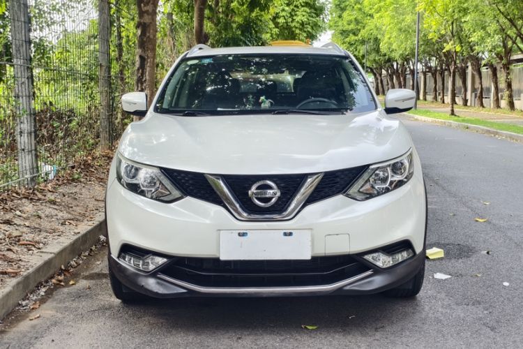 Used Nissan Qashqai 2017 2.0L CVT Elite Edition China V Standard Exterior 1