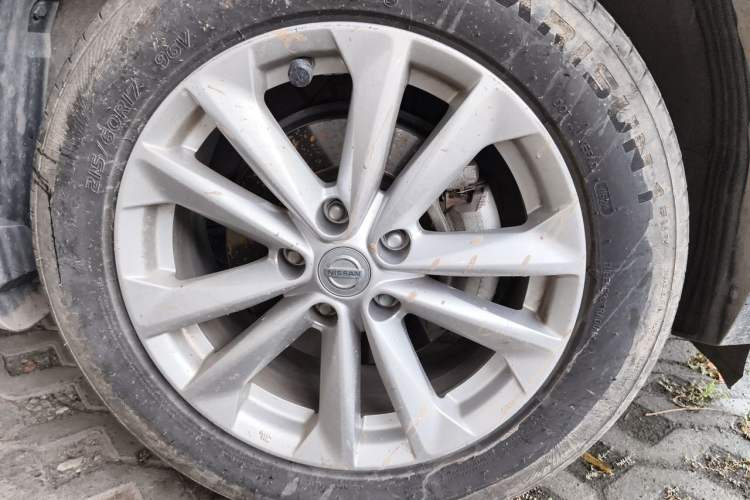 Used Nissan Qashqai 2017 2.0L CVT Elite Edition China V Standard Exterior 1