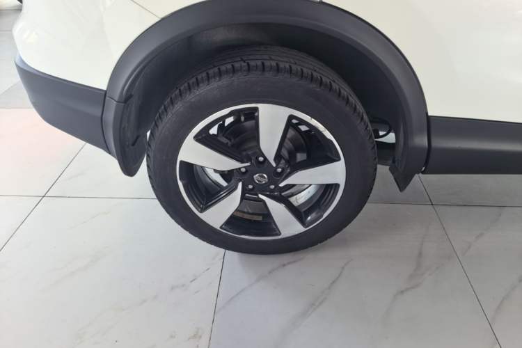Used Nissan Qashqai 2017 2.0L CVT Luxury Edition China V Standard Exterior 2