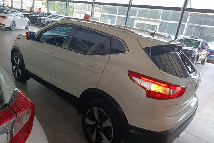 Used Nissan Qashqai 2017 2.0L CVT Smart Enjoyment Version China V Standard Exterior 2