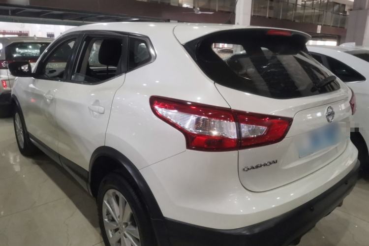 Used Nissan Qashqai 2017 2.0L CVT Elite Edition China V Standard Exterior 2