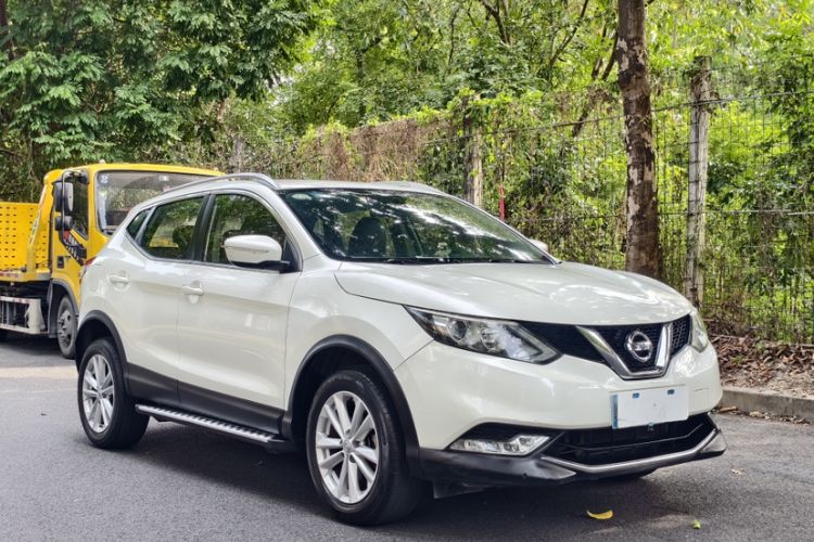 Used Nissan Qashqai 2017 2.0L CVT Elite Edition China V Standard Exterior 2