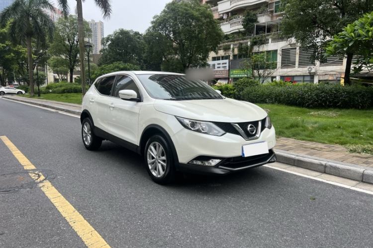 Used Nissan Qashqai 2017 2.0L CVT Elite Edition China V Standard Exterior 2