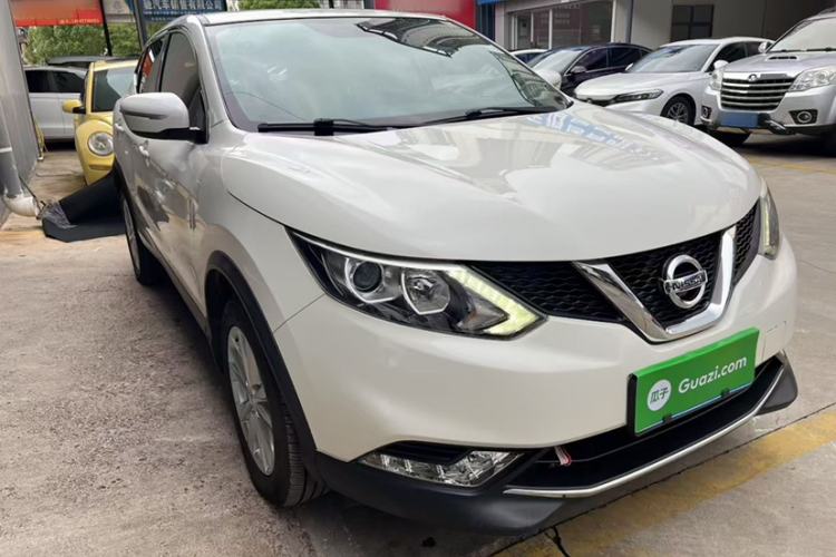 Used Nissan Qashqai 2017 2.0L CVT Elite Edition China V Standard Exterior 2