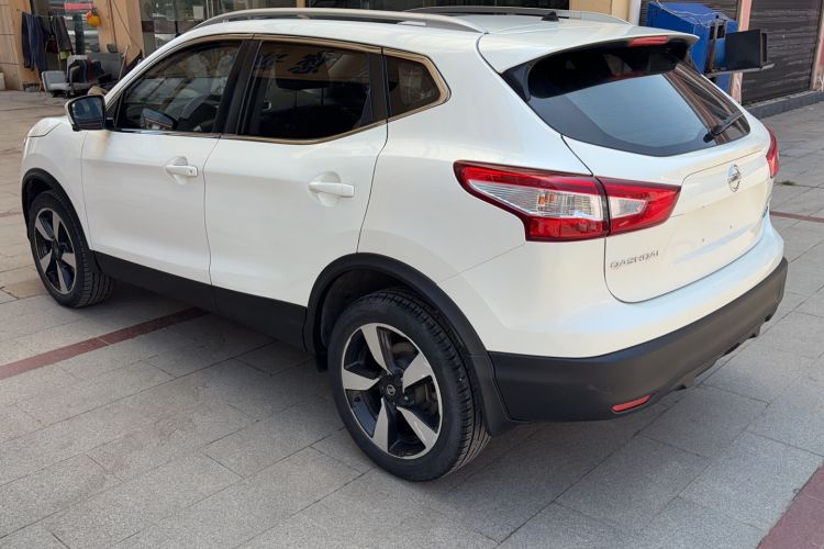 Used Nissan Qashqai 2017 2.0L CVT Luxury Edition China V Standard Exterior 3