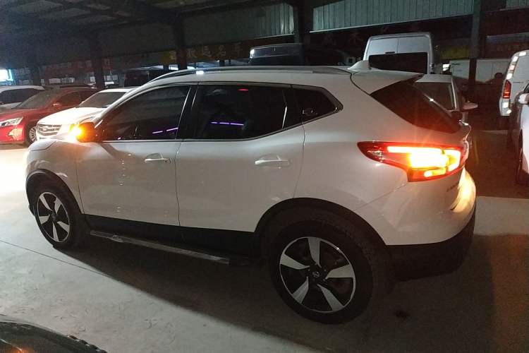 Used Nissan Qashqai 2017 2.0L CVT Smart Enjoyment Version China V Standard Exterior 3