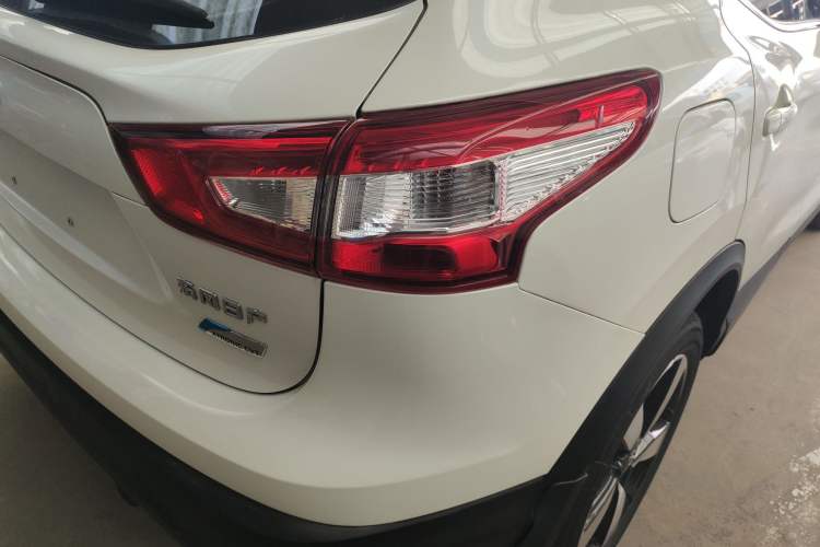 Used Nissan Qashqai 2017 2.0L CVT Smart Enjoyment Version China V Standard Exterior 3