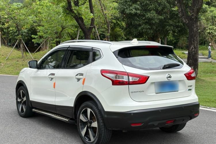 Used Nissan Qashqai 2017 2.0L CVT Smart Enjoyment Version China V Standard Exterior 3