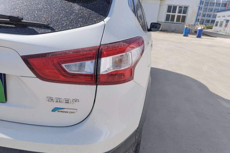 Used Nissan Qashqai 2017 2.0L CVT Smart Enjoyment Version China V Standard Exterior 3