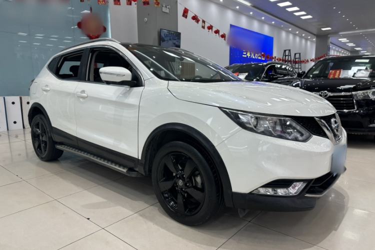 Used Nissan Qashqai 2017 2.0L CVT Luxury Edition China V Standard Exterior 3