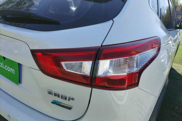 Used Nissan Qashqai 2017 2.0L CVT Smart Enjoyment Version China V Standard Exterior 3