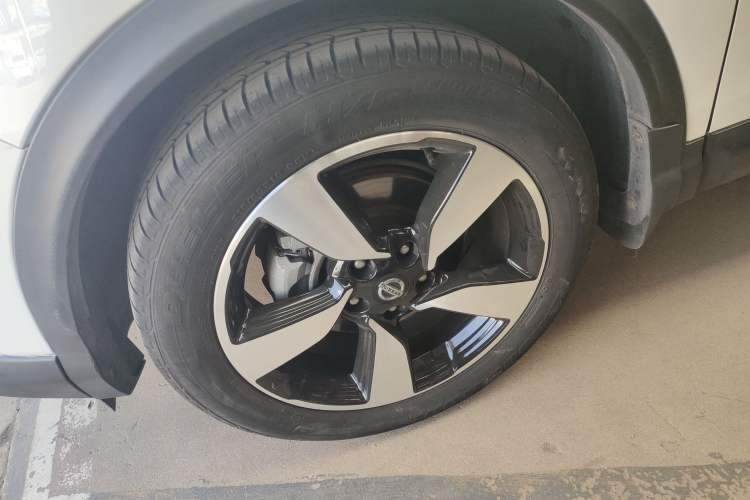 Used Nissan Qashqai 2017 2.0L CVT Smart Enjoyment Version China V Standard Exterior 4