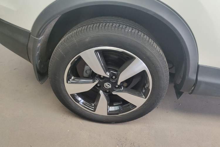 Used Nissan Qashqai 2017 2.0L CVT Smart Enjoyment Version China V Standard Exterior 5