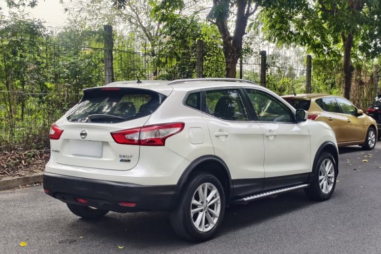 Used Nissan Qashqai 2017 2.0L CVT Elite Edition China V Standard Exterior 6