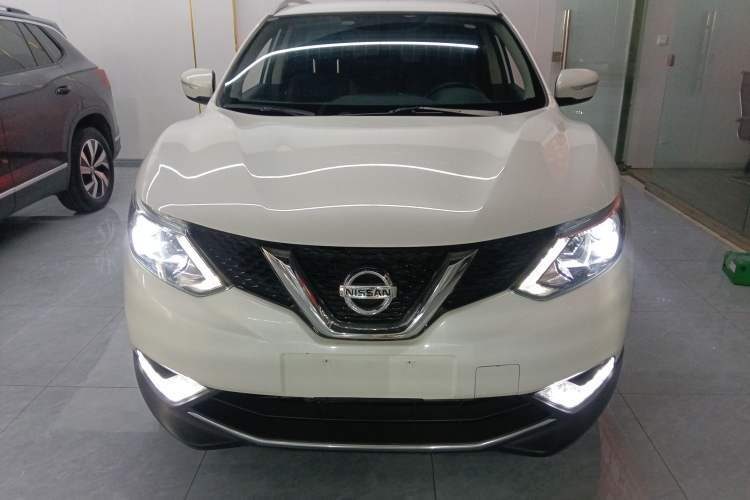 Used Nissan Qashqai 2017 2.0L CVT Smart Enjoyment Version China V Standard Front