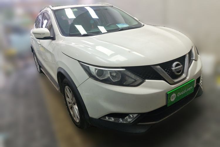 Used Nissan Qashqai 2017 2.0L CVT Elite Edition China V Standard Front Right 45 Deg