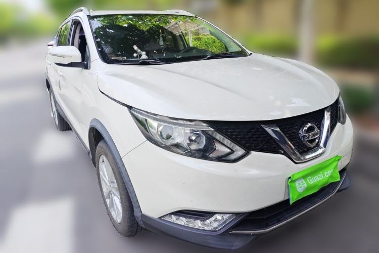 Used Nissan Qashqai 2017 2.0L CVT Elite Edition China V Standard Front Right 45 Deg