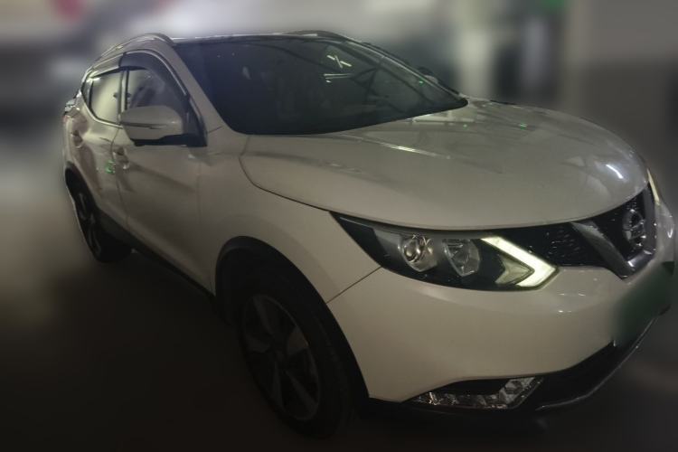 Used Nissan Qashqai 2017 2.0L CVT Luxury Edition China V Standard Front Right 45 Deg