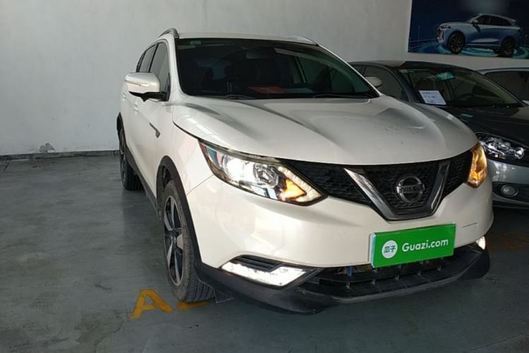 Used Nissan Qashqai 2017 2.0L CVT Smart Enjoyment Version China V Standard Front Right 45 Deg