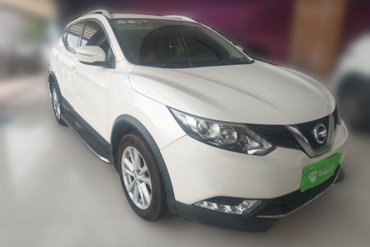 Used Nissan Qashqai 2017 2.0L CVT Elite Edition China V Standard Front Right 45 Deg