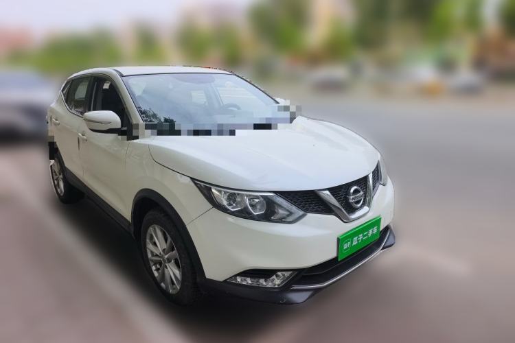 Used Nissan Qashqai 2017 2.0L CVT Elite Edition China V Standard Front Right 45 Deg