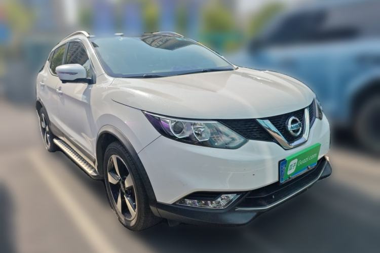 Used Nissan Qashqai 2017 2.0L CVT Luxury Edition China V Standard Front Right 45 Deg