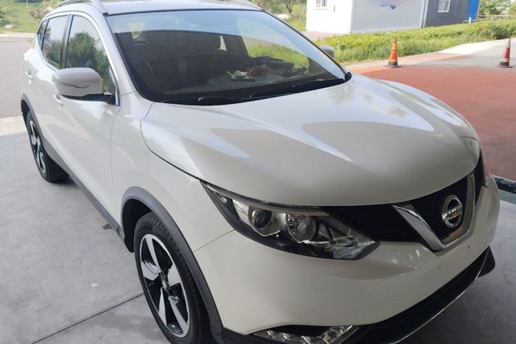Used Nissan Qashqai 2017 2.0L CVT Smart Enjoyment Version China V Standard Front Right 45 Deg