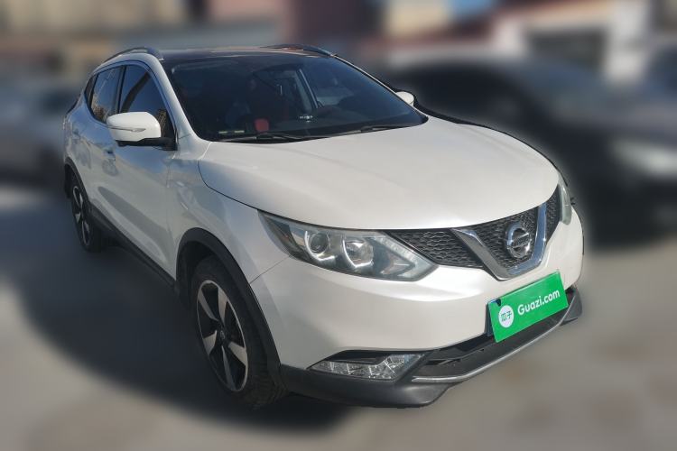Used Nissan Qashqai 2017 2.0L CVT Luxury Edition China V Standard Front Right 45 Deg