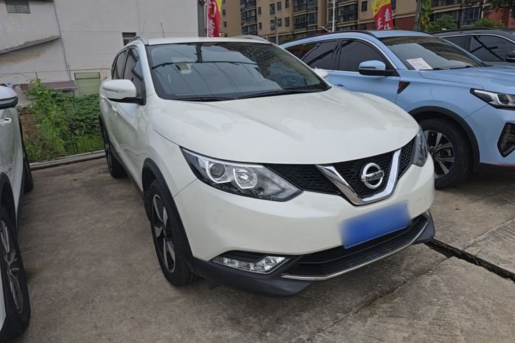 Used Nissan Qashqai 2017 2.0L CVT Smart Enjoyment Version China V Standard Front Right 45 Deg