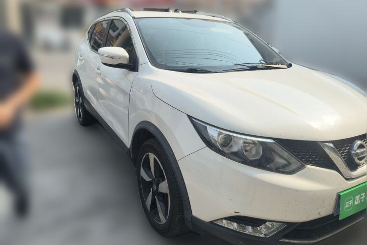Used Nissan Qashqai 2017 2.0L CVT Smart Enjoyment Version China V Standard Front Right 45 Deg