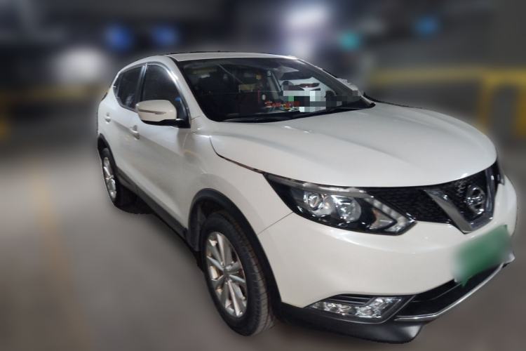 Used Nissan Qashqai 2017 2.0L CVT Elite Edition China V Standard Front Right 45 Deg