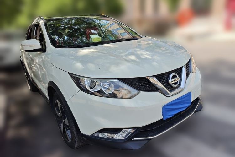 Used Nissan Qashqai 2017 2.0L CVT Luxury Edition China V Standard Front Right 45 Deg