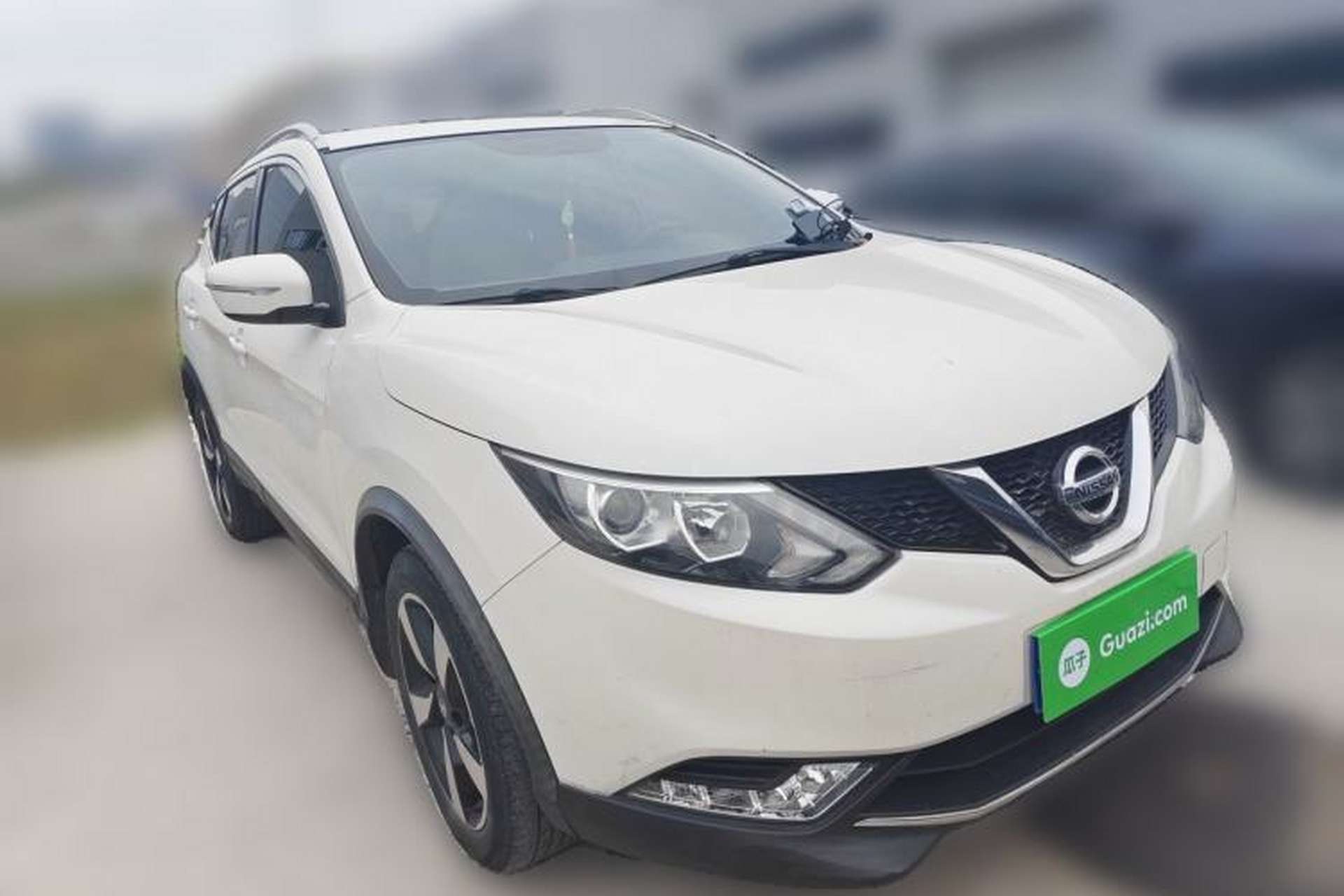 Used Nissan Qashqai 2017 2.0L CVT Elite Edition China V Standard Front Right 45 Deg