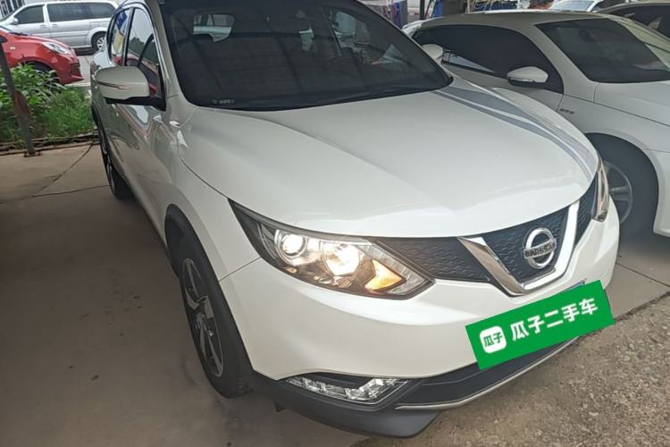 Used Nissan Qashqai 2017 2.0L CVT Luxury Edition China V Standard Front Right 45 Deg