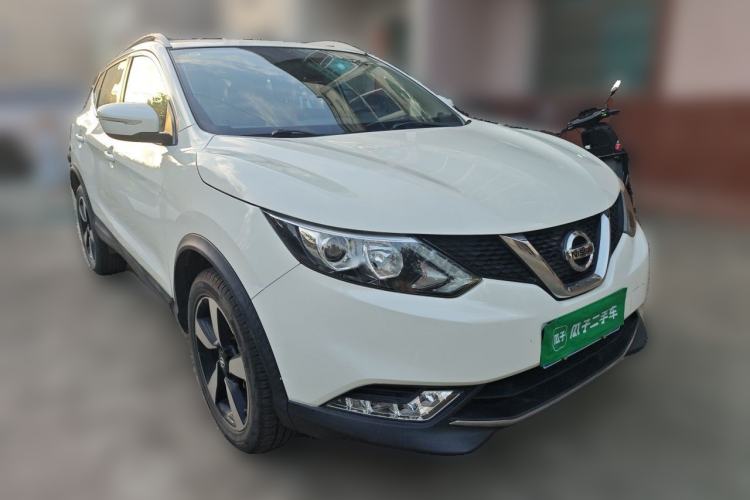 Used Nissan Qashqai 2017 2.0L CVT Smart Enjoyment Version China VI Standard Front Right 45 Deg