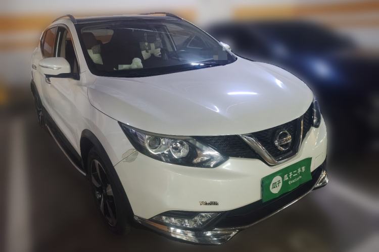 Used Nissan Qashqai 2017 2.0L CVT Luxury Edition China V Standard Front Right 45 Deg