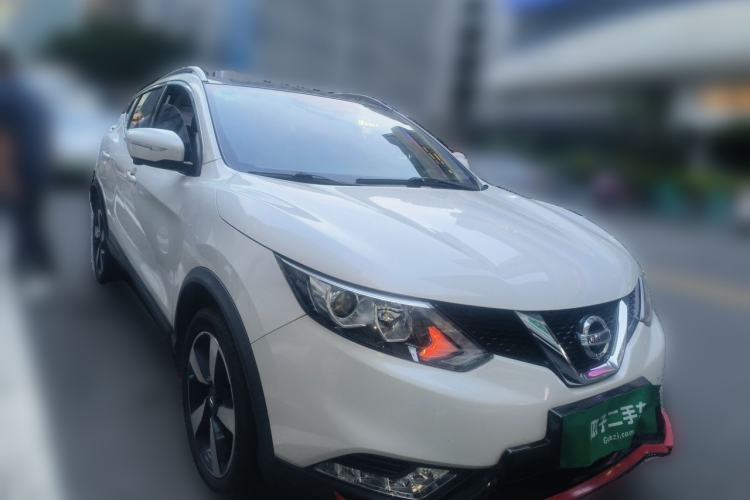 Used Nissan Qashqai 2017 2.0L CVT Luxury Edition China V Standard Front Right 45 Deg