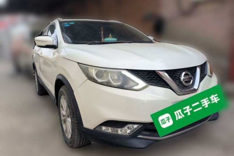 Used Nissan Qashqai 2017 2.0L CVT Elite Edition China V Standard Front Right 45 Deg