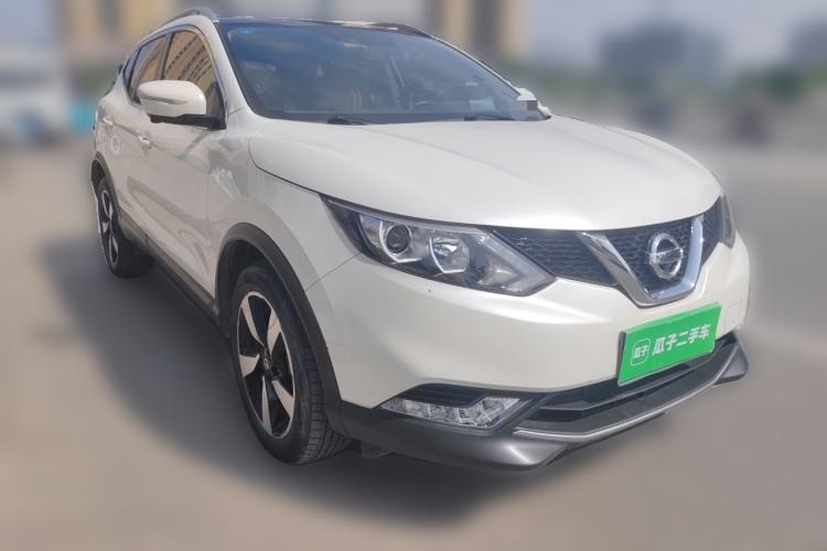 Used Nissan Qashqai 2017 2.0L CVT Luxury Edition China V Standard Front Right 45 Deg