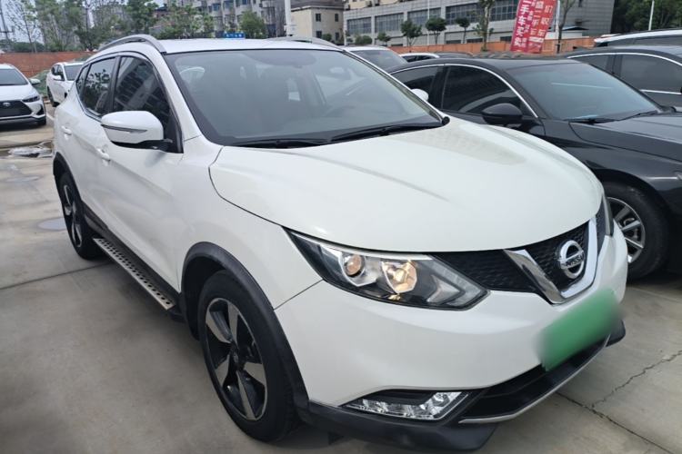 Used Nissan Qashqai 2017 2.0L CVT Smart Enjoyment Version China V Standard Front Right 45 Deg