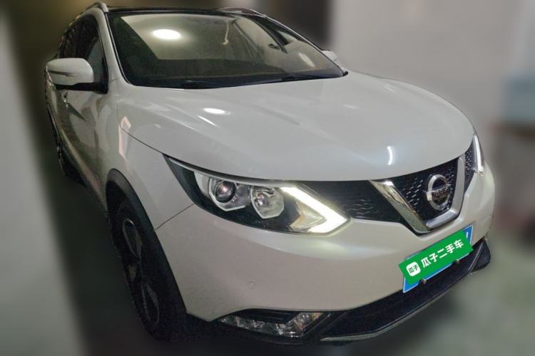 Used Nissan Qashqai 2017 2.0L CVT Luxury Edition China V Standard Front Right 45 Deg