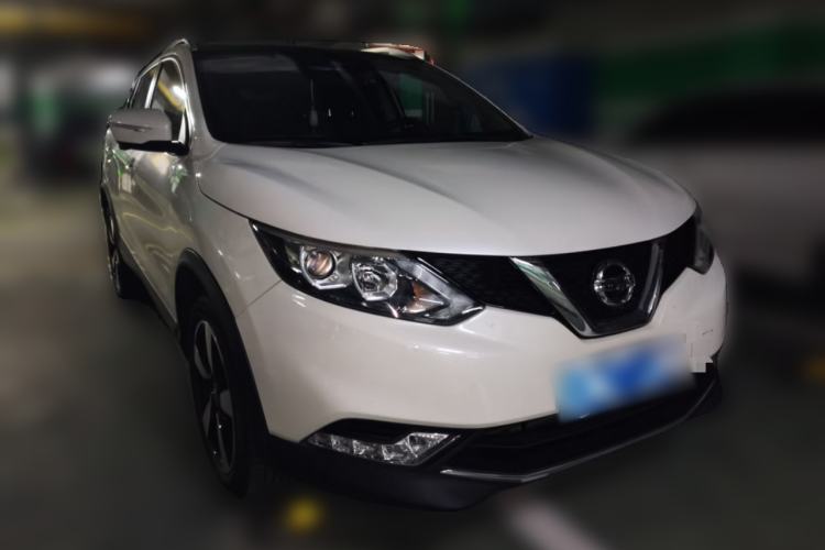 Used Nissan Qashqai 2017 2.0L CVT Luxury Edition China VI Standard Front Right 45 Deg