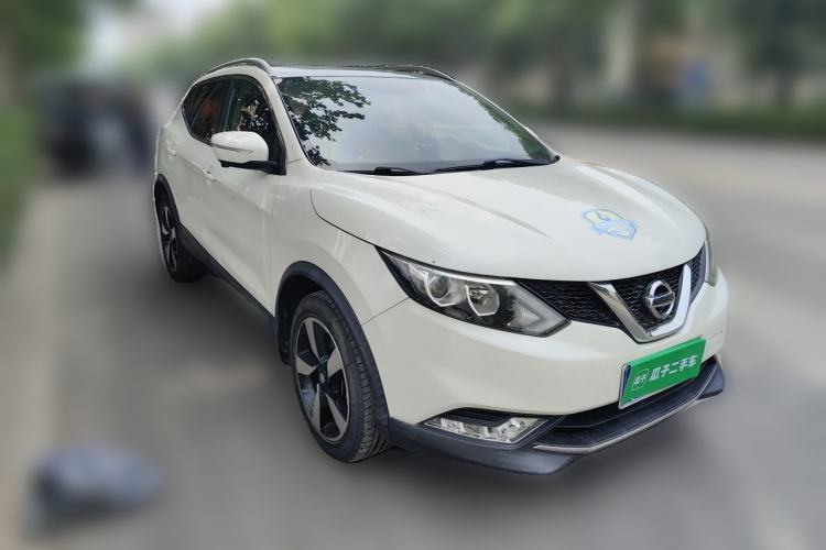 Used Nissan Qashqai 2017 2.0L CVT Luxury Edition China V Standard Front Right 45 Deg